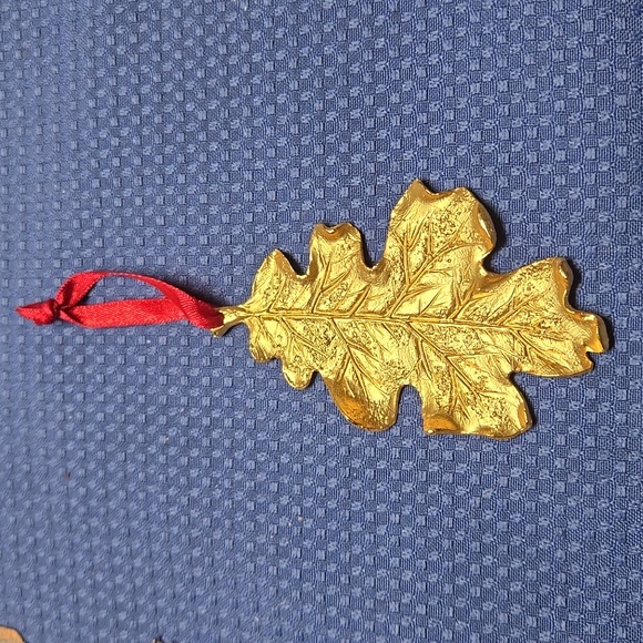 Vintage Gold Dipped Leaf Christmas Ornament - Picture 1 of 3